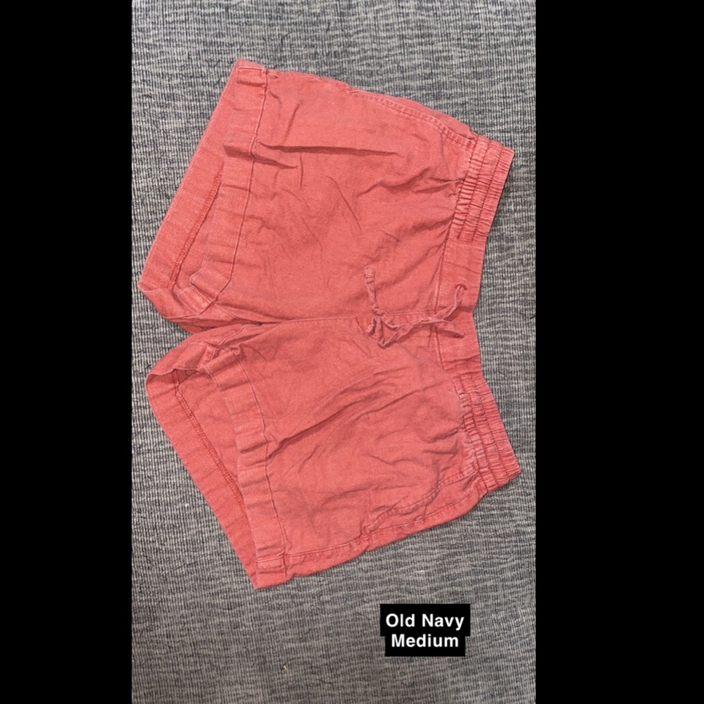 Old navy coral shorts